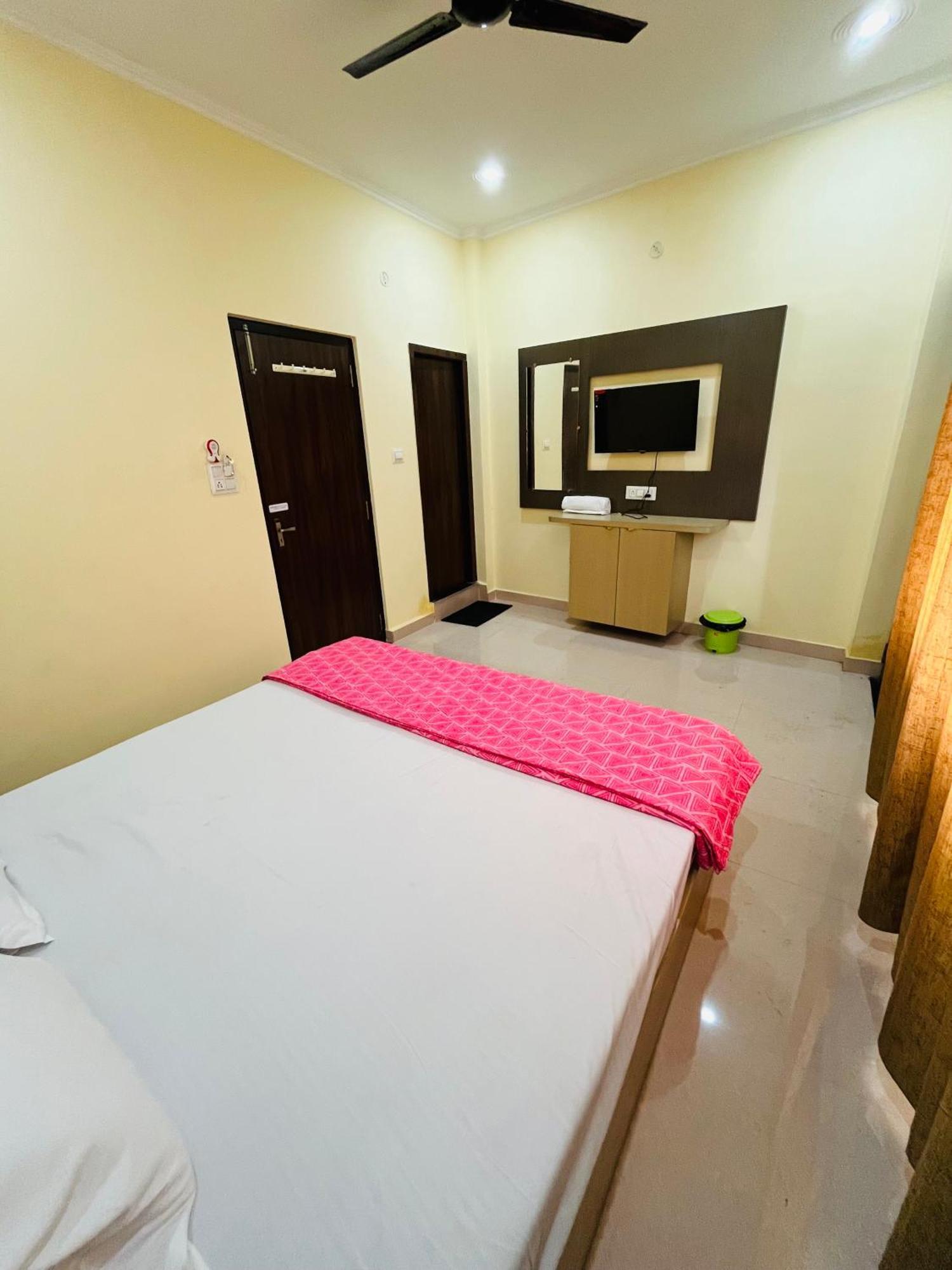 Guest house River View Paying Varanasi