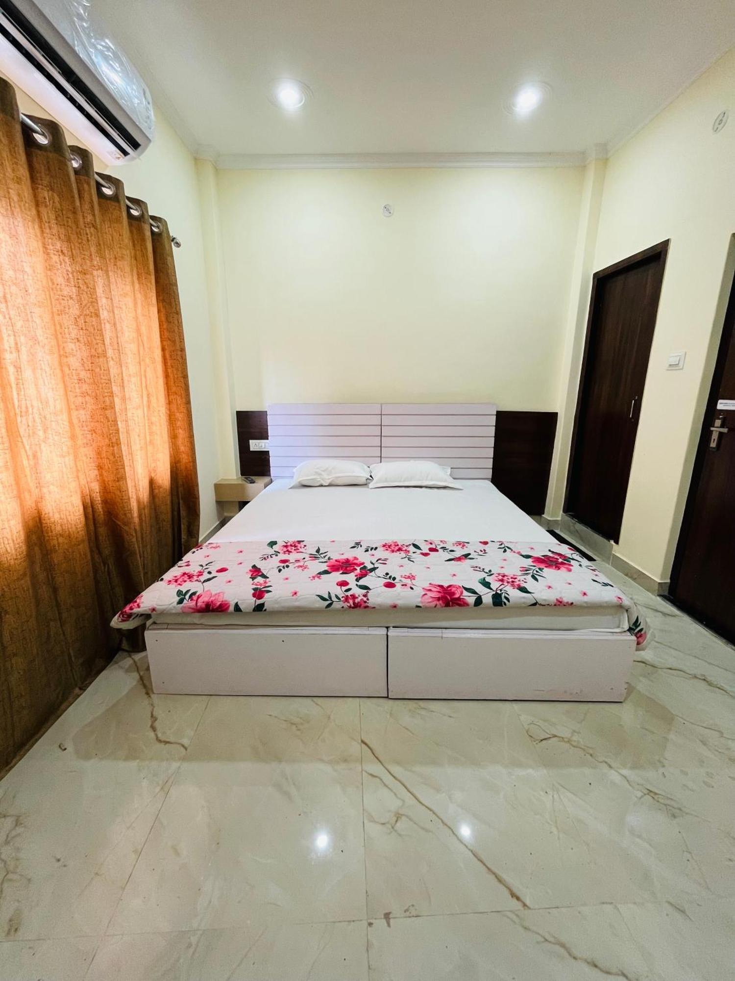 Guest house River View Paying