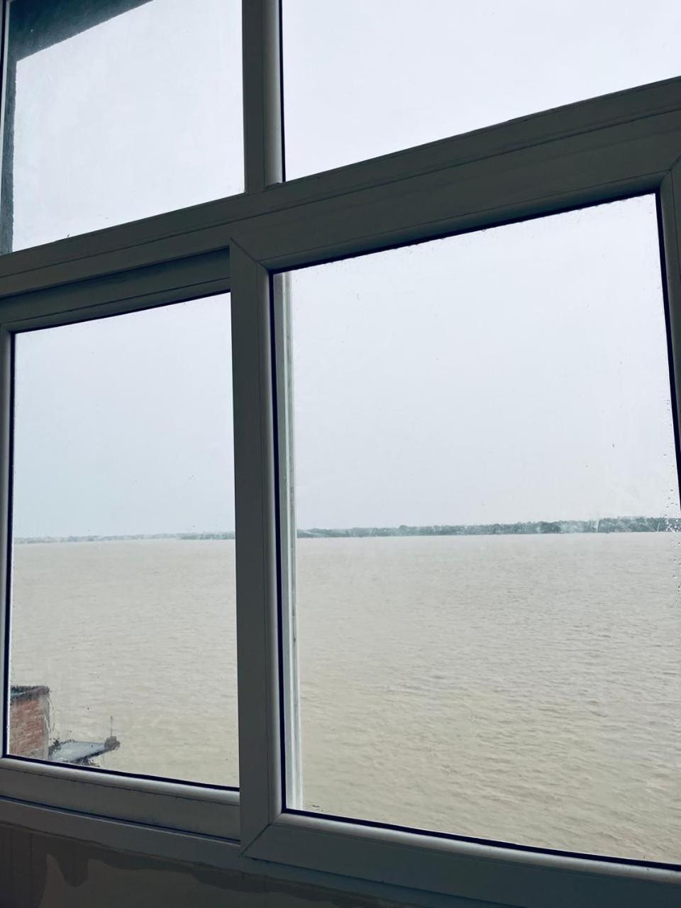 River View Paying